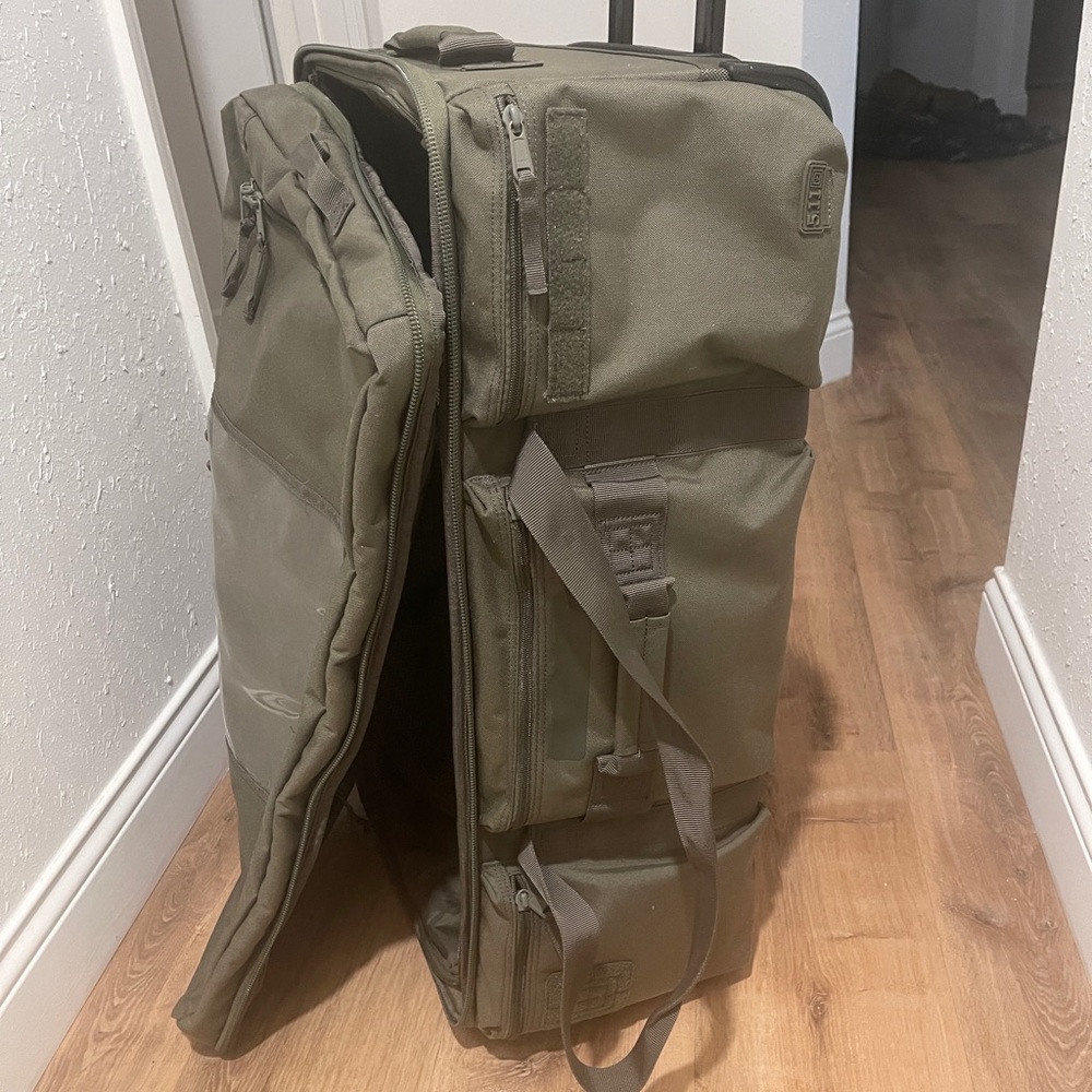 NEW 5.11 Mission Ready 3.0 90L Rolling Tactical Gear bag.